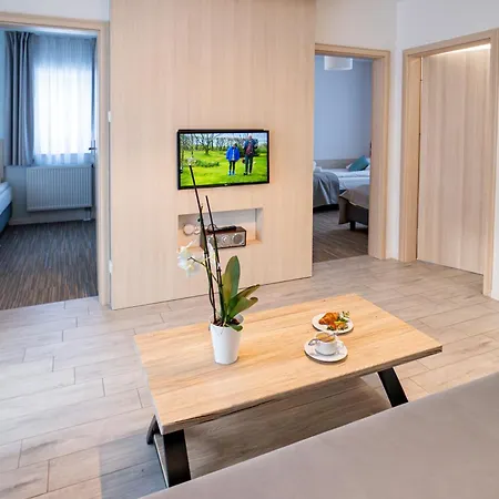 Ośrodek Szkoleniowo-wypoczynkowy Leśnik * Ustka